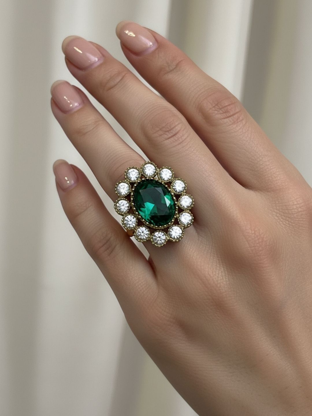 Ishhaara Diamond Cluster Ring