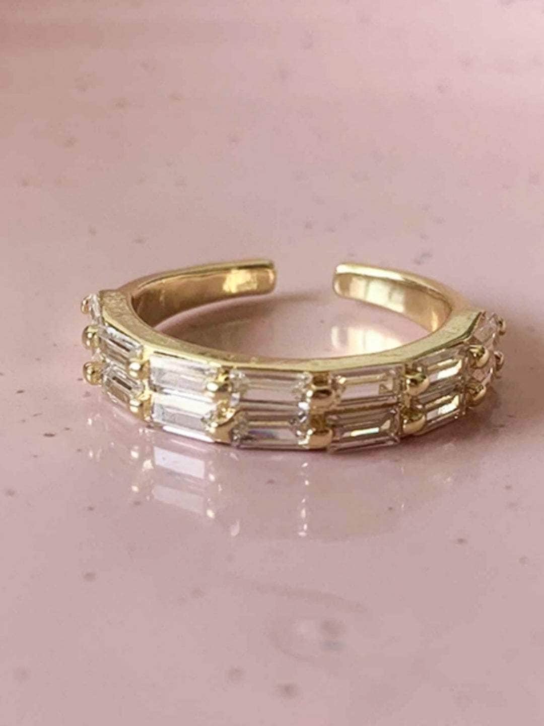 Ishhaara Diamond Glow Ring