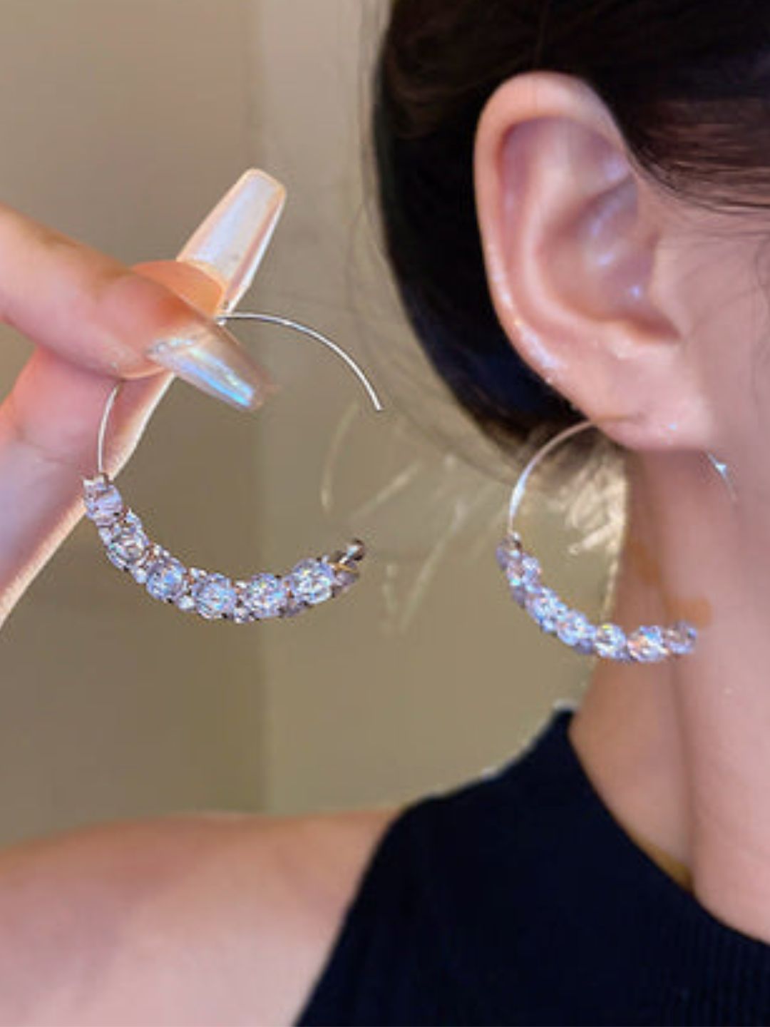 Ishhaara Diamond Hoop