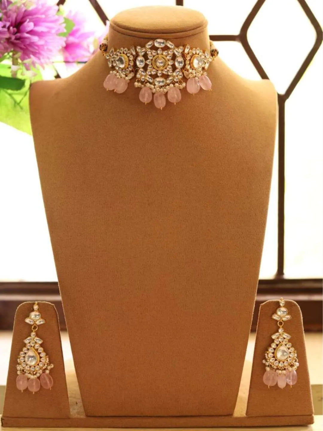 Ishhaara Diamond Shaped Kundan Choker Necklace Set