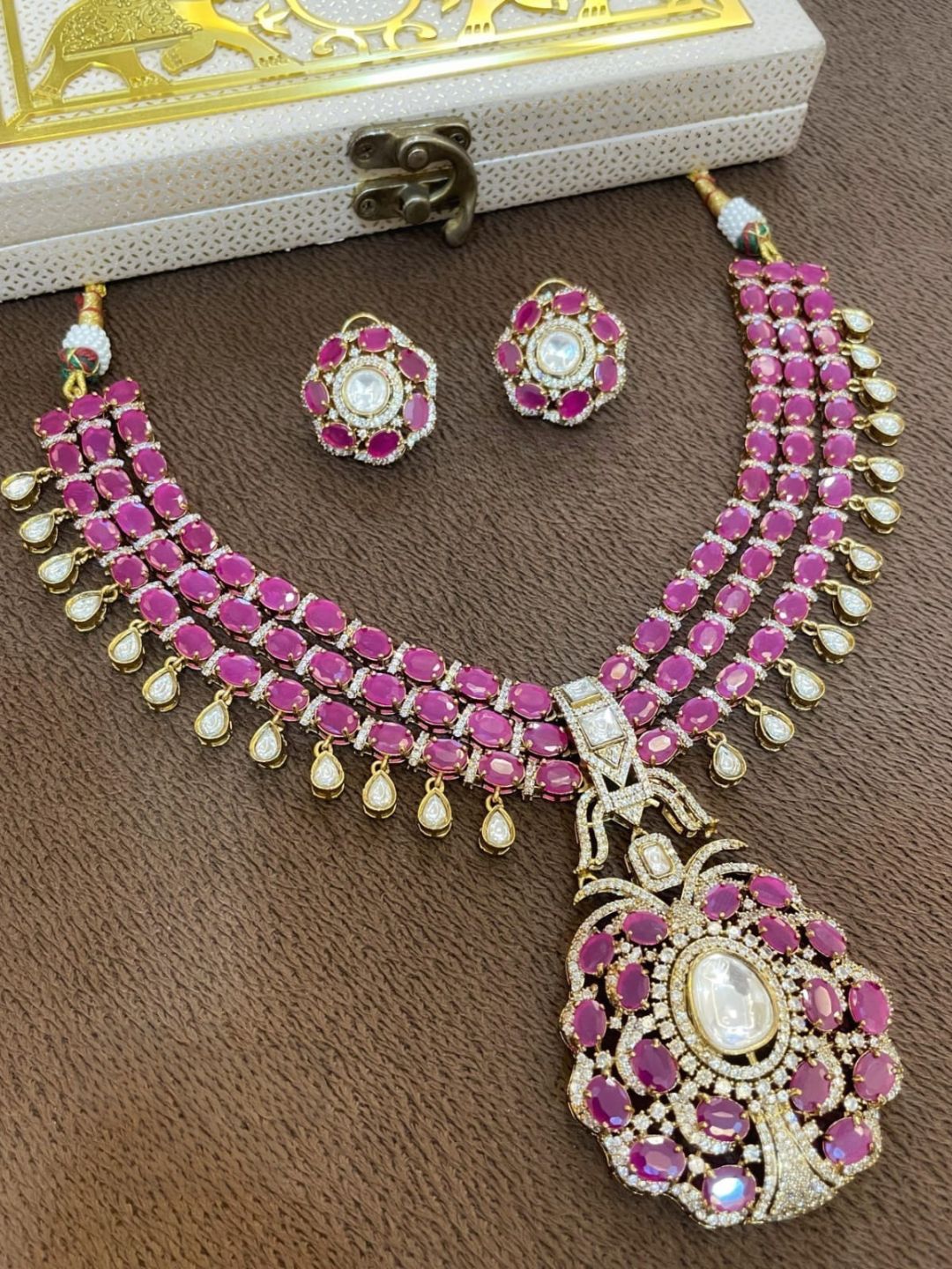 Ishhaara Diamonds Designer Necklace And Earring Set