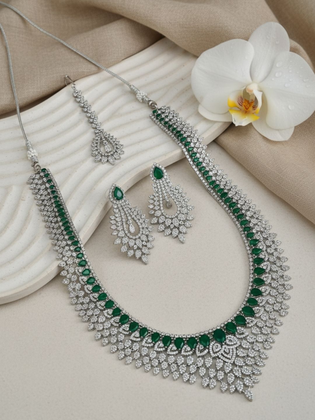 Ishhaara Diamonds Faux And Emerald Necklace Set