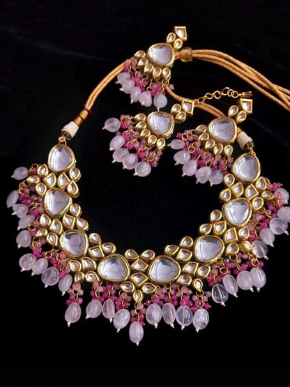 Ishhaara Diya Krishna In Triangular Kundan Pastel Set