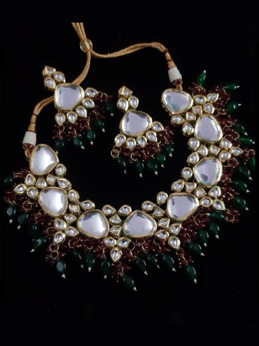 Ishhaara Diya Krishna In Triangular Kundan Pastel Set