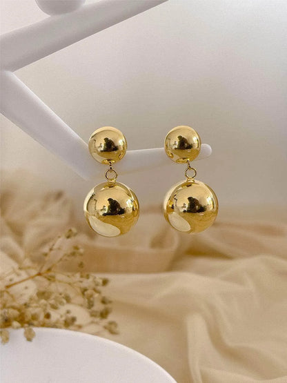 Ishhaara Double Sphere Pierced Earrings