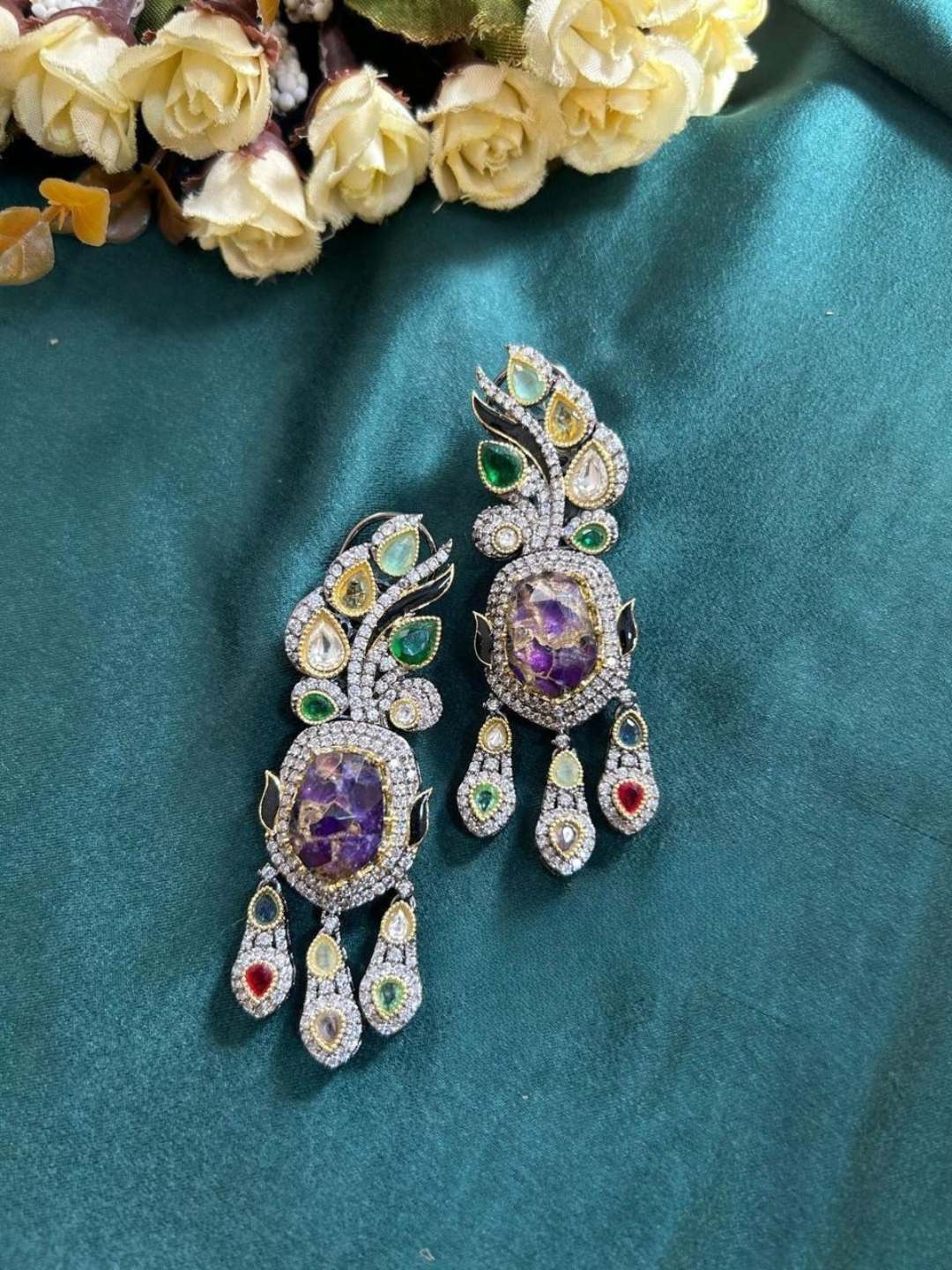 Ishhaara Doublet Stone Danglers