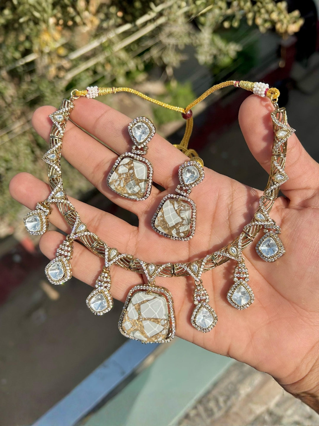 Ishhaara Doublet Stone Studded Hasli Necklace