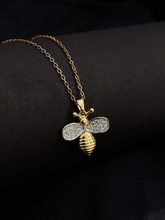Ishhaara Dragonfly Anti Tarnish Necklace