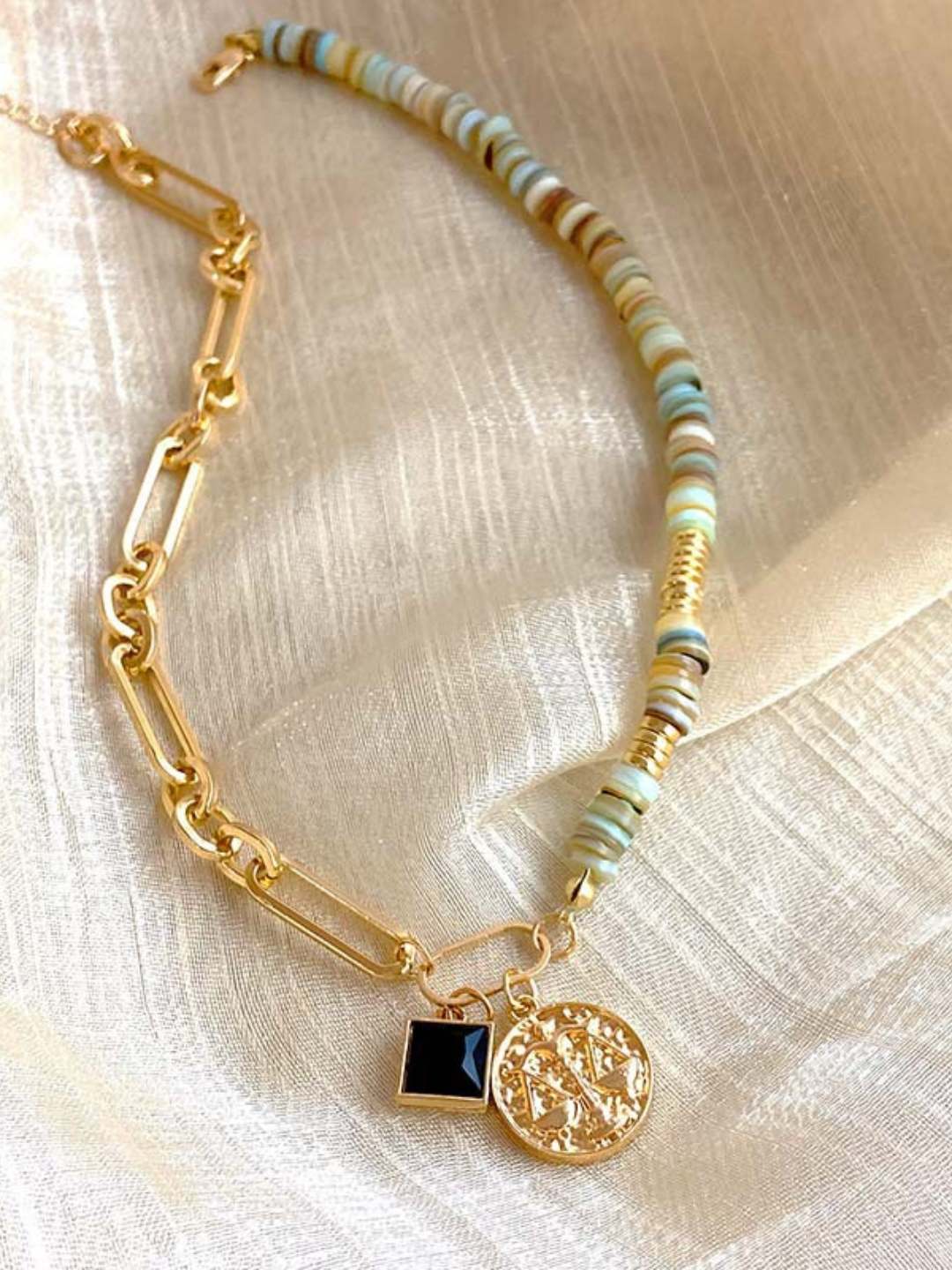 Ishhaara Drop Pendant Choker