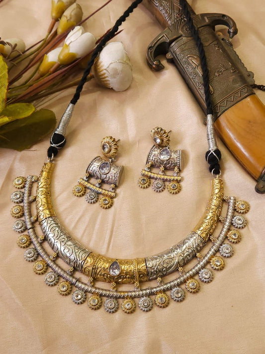 Ishhaara Dual Tone Oxidised Hasli Necklace Set