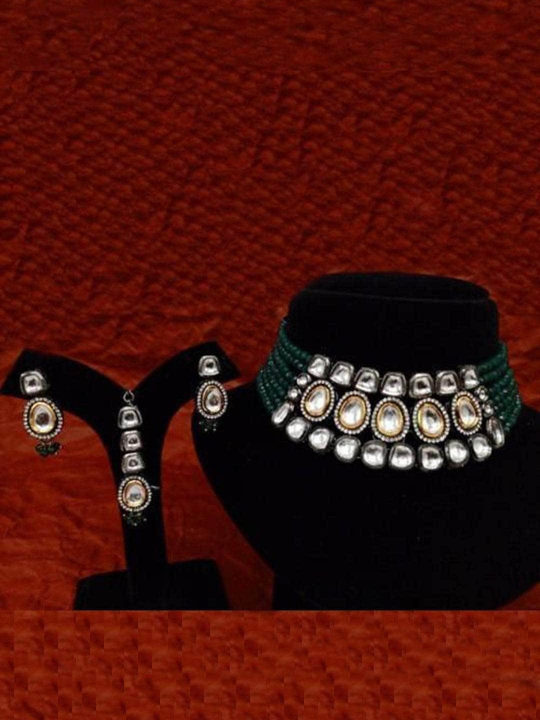 Ishhaara Dual Tonned Ad Kundan Choker And Earring Set