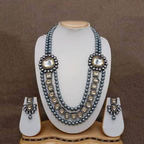 Ishhaara Dual Tonned Big Side Patch Necklace And Earring Set