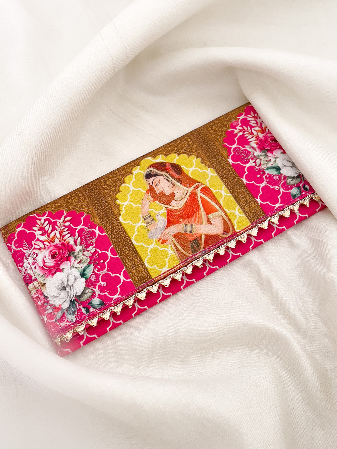 Ishhaara Dulhan Embedded Fabric Envelope Clutches