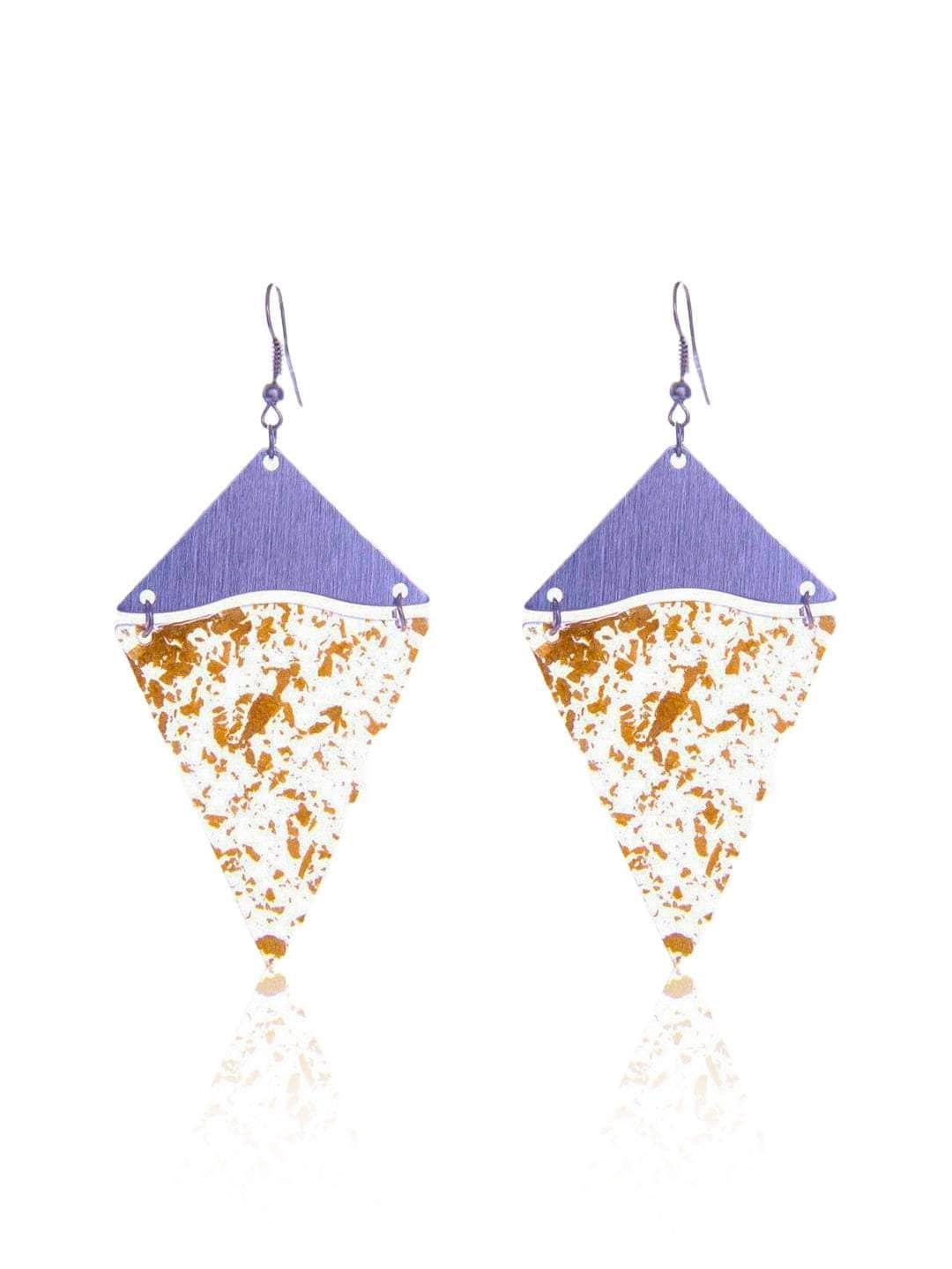 Ishhaara Dust Earrings Silver
