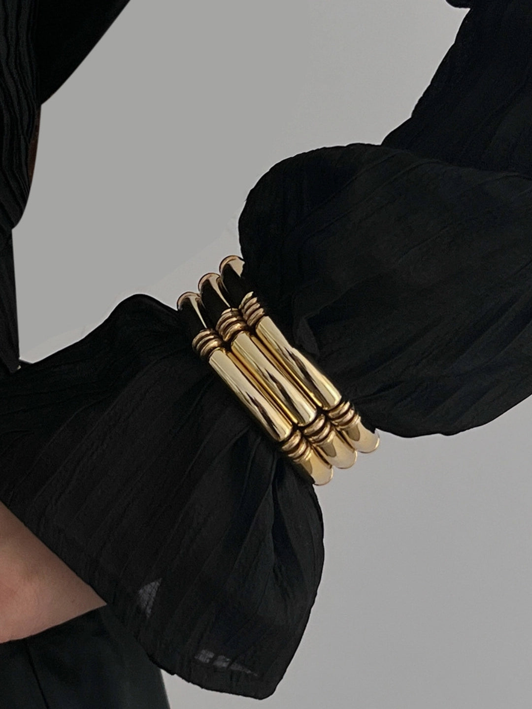 Ishhaara Elastic Coil Spring Bracelet Set Of Three