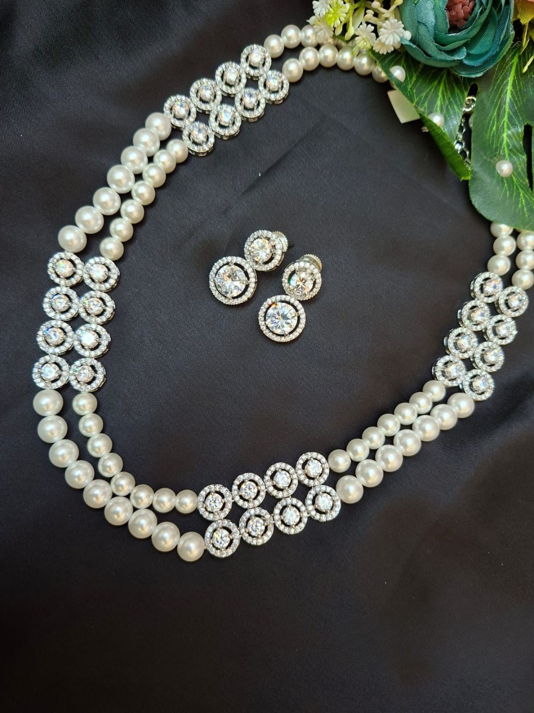Ishhaara Elegant Dual Layered Pearl Necklace