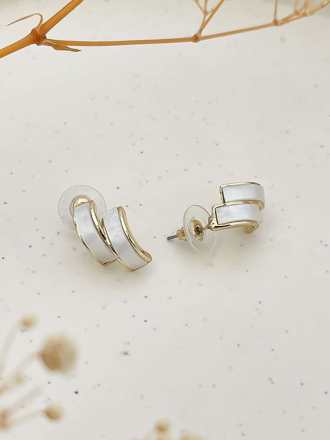 Ishhaara Elegant Enamel Earrings