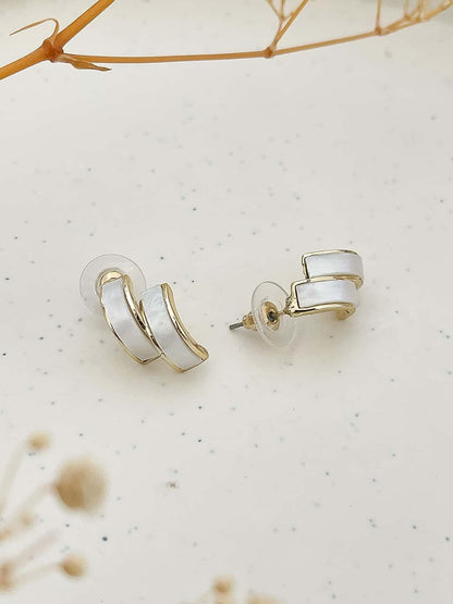 Ishhaara Elegant Enamel Earrings