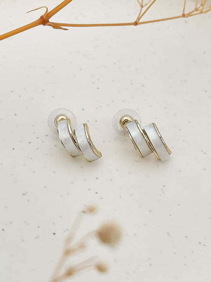 Ishhaara Elegant Enamel Earrings