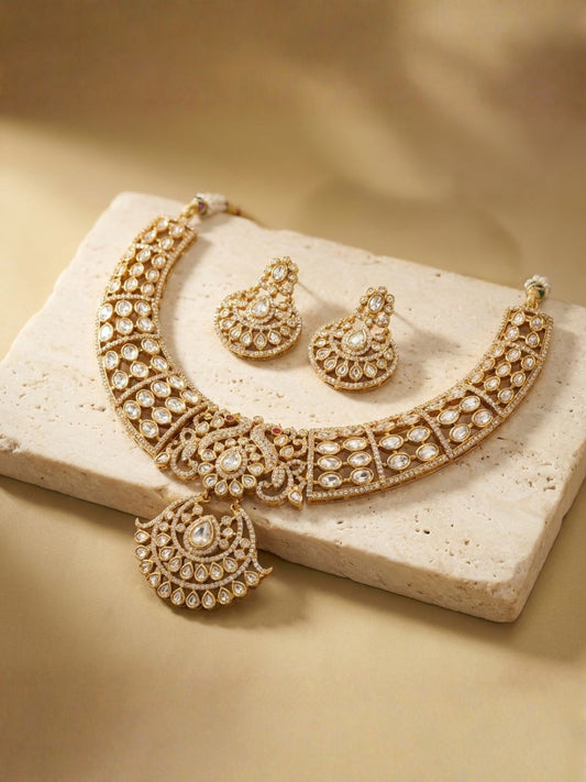 Ishhaara Elegant Kundan Polki Necklace