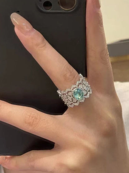 Ishhaara Elegant Oval Zircon Ring