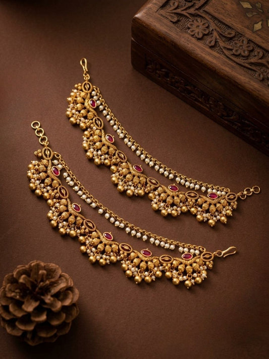 Ishhaara Elegant Pearl Jhumka Earchain