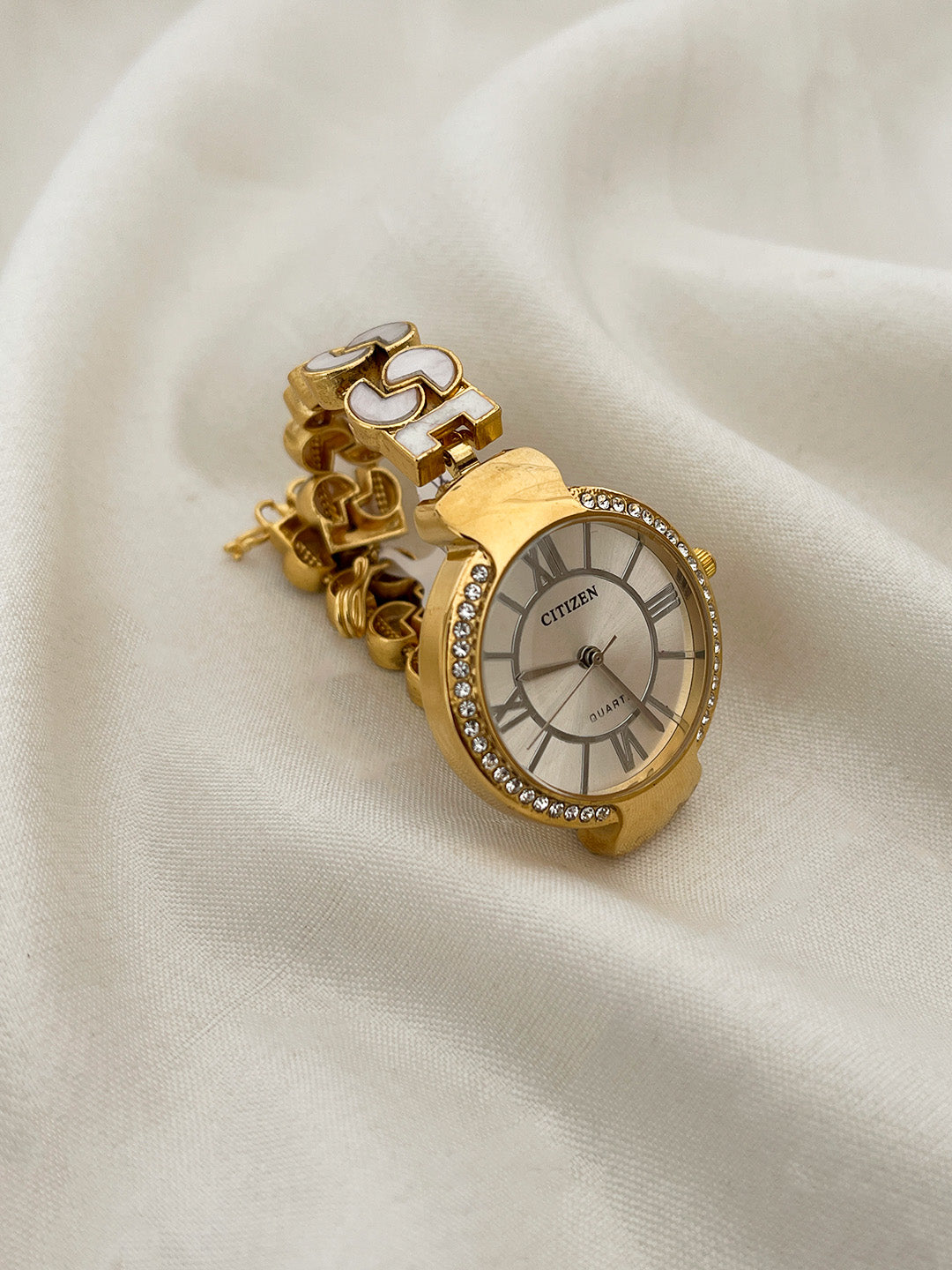 Ishhaara Elegant Wristwatch