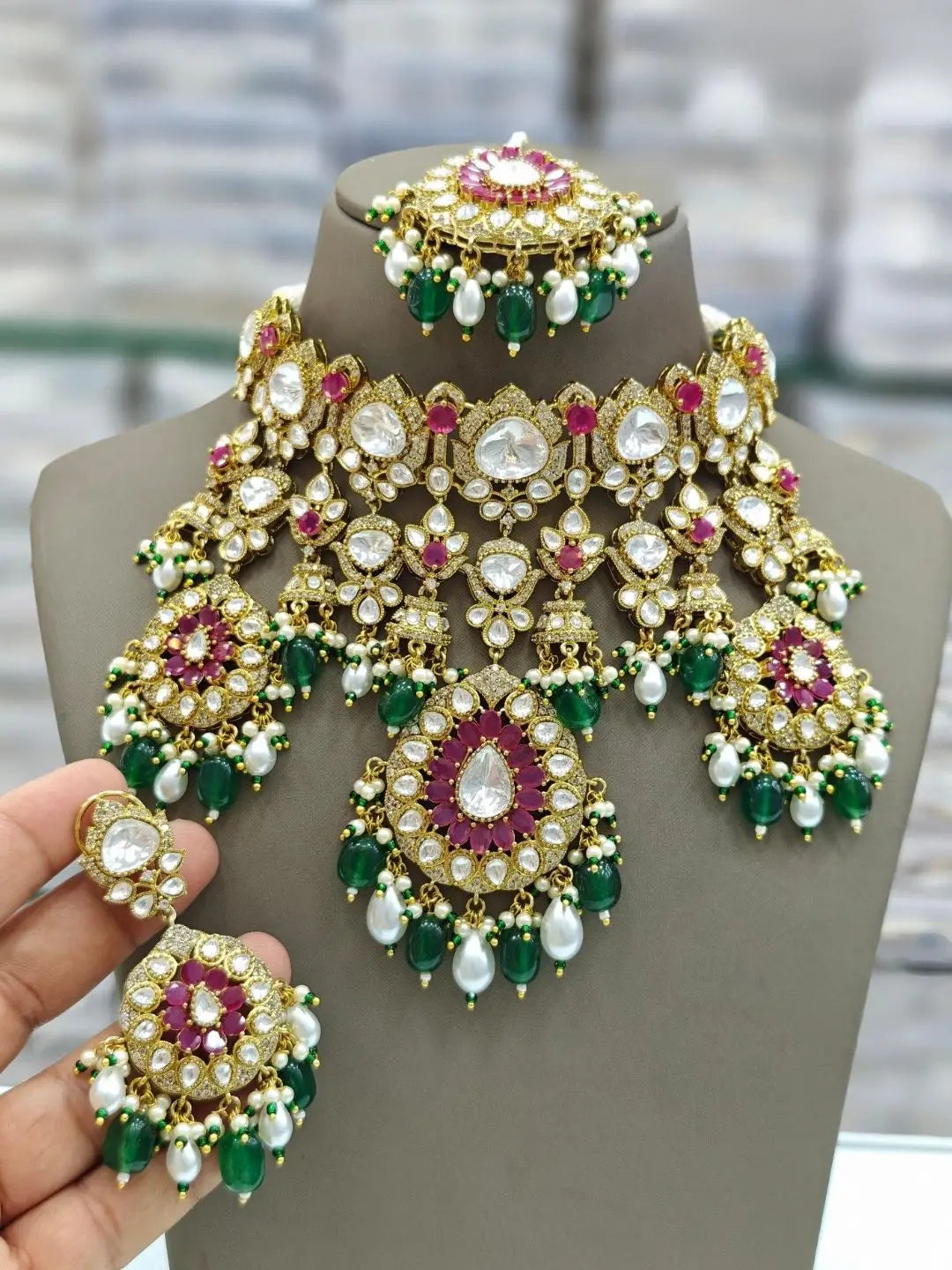 Ishhaara Emerald And Ruby Bridal Set