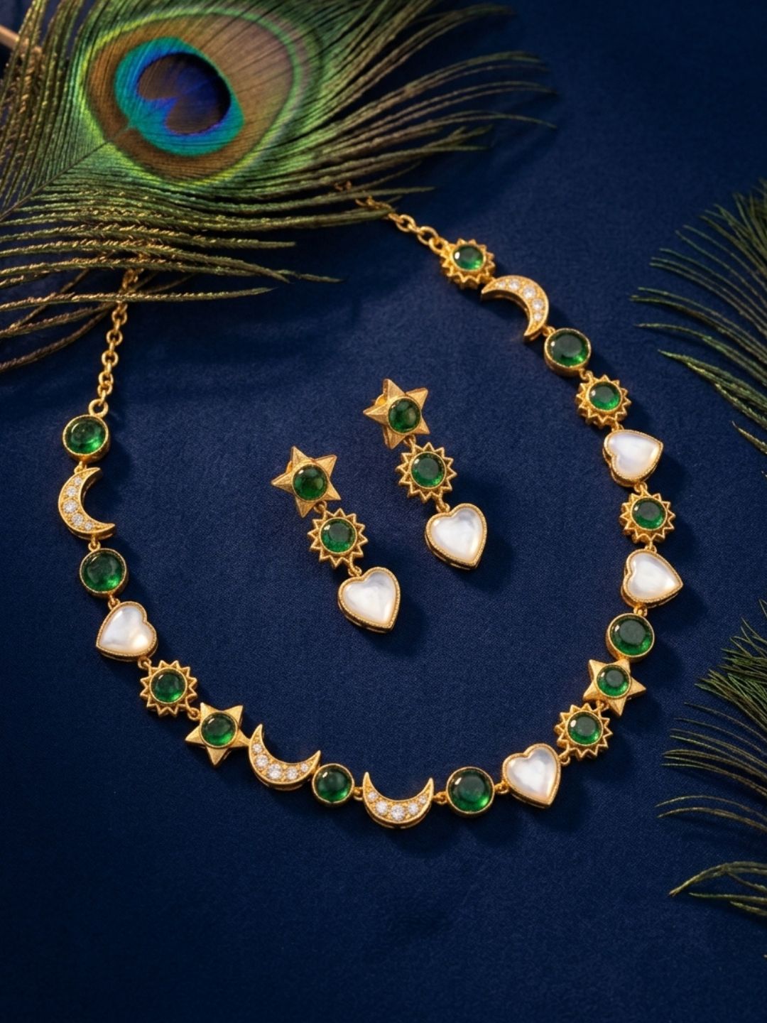 Ishhaara Emerald Chand Shaped Necklace