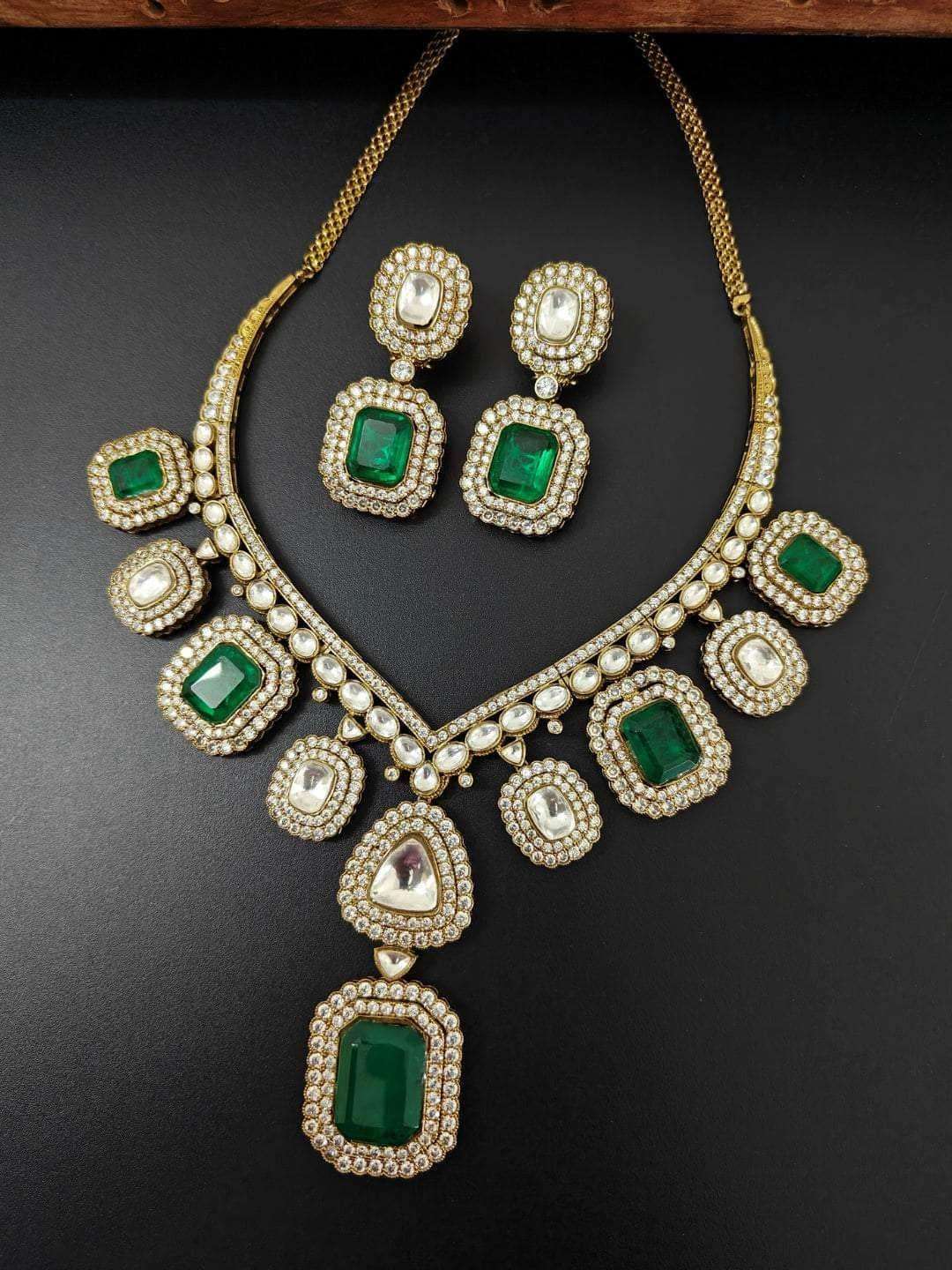 Ishhaara Emerald Enigma Necklace