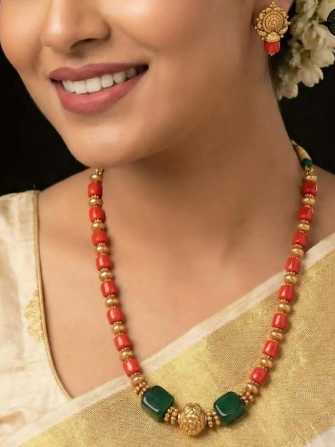Ishhaara Emerald Flat Bead Coral Mala