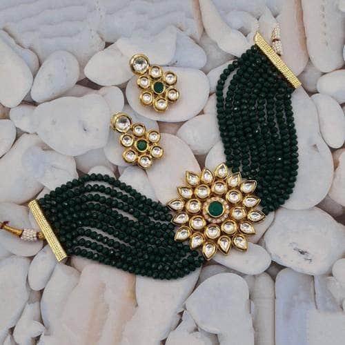 Ishhaara Emerald Flower Choker Set