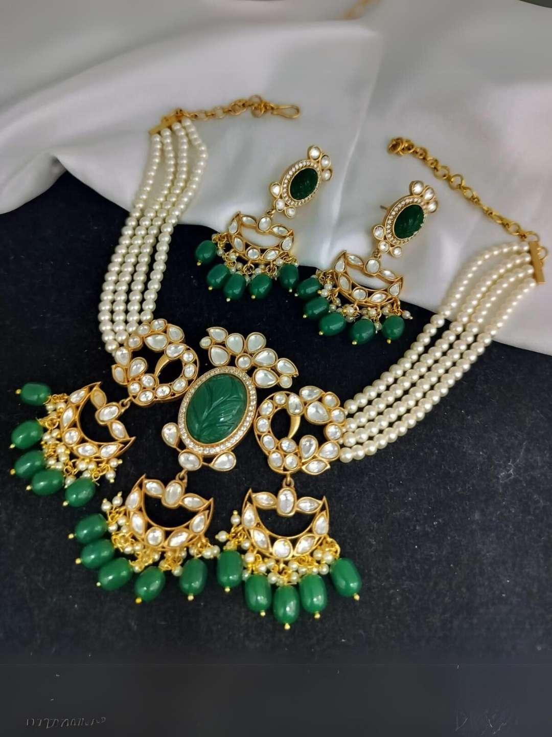 Ishhaara Emerald Green Moissanite Choker Set