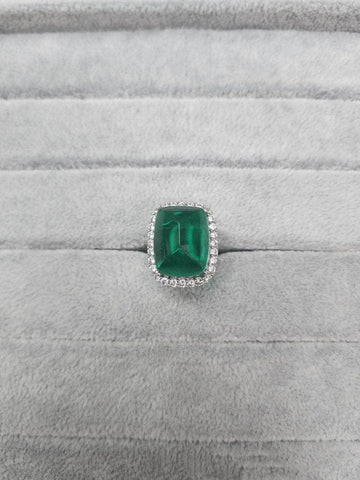 Ishhaara Emerald Green Stone Ring