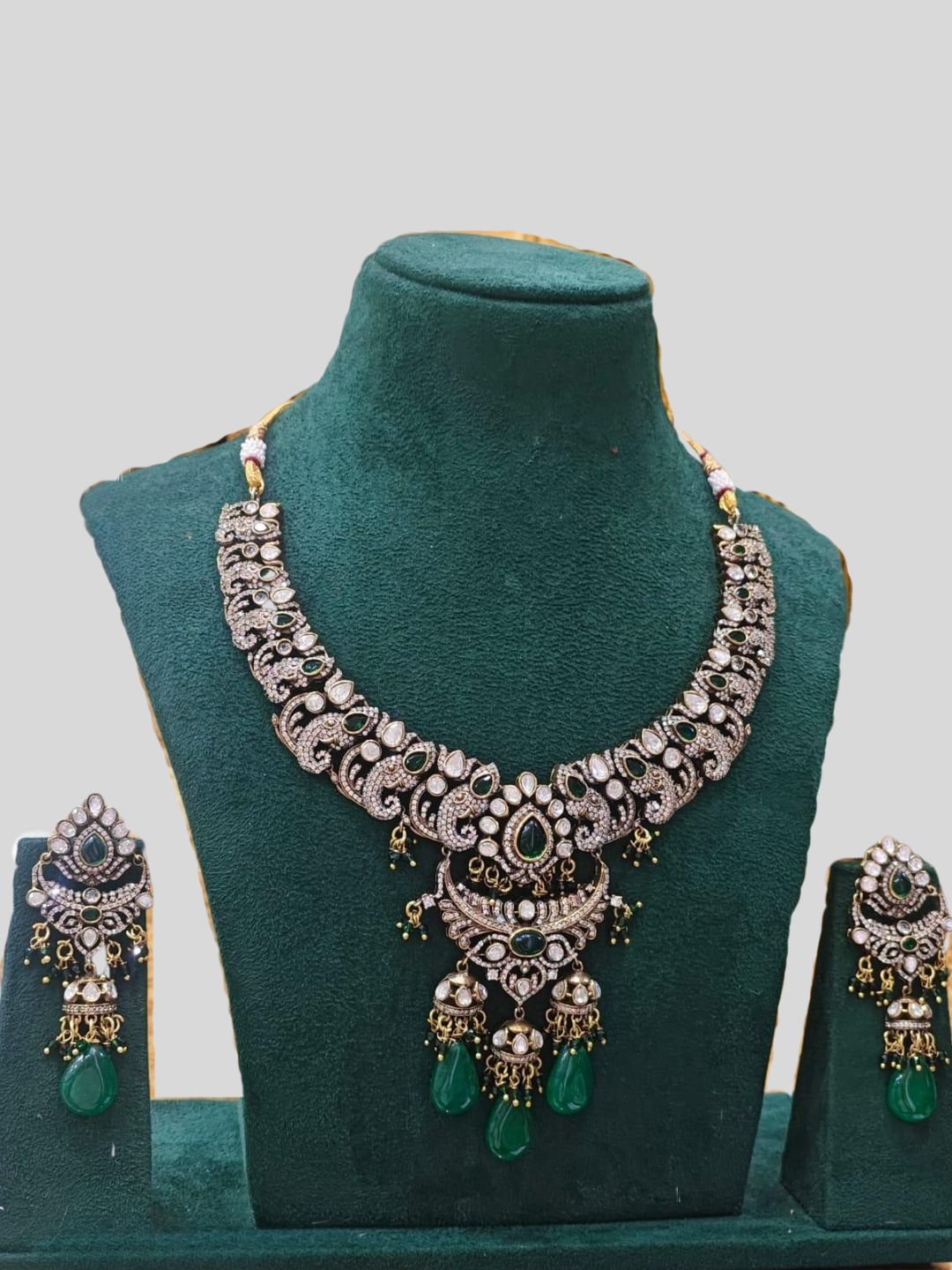 Ishhaara Emerald Sandra Hasli Victorian Jewellery Set