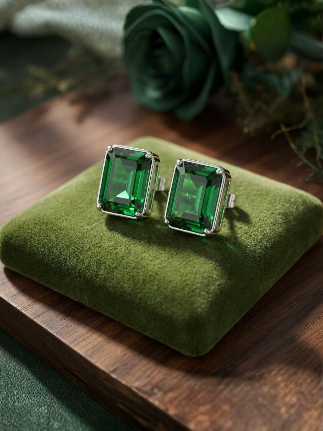 Ishhaara Emerald Stud Earrings