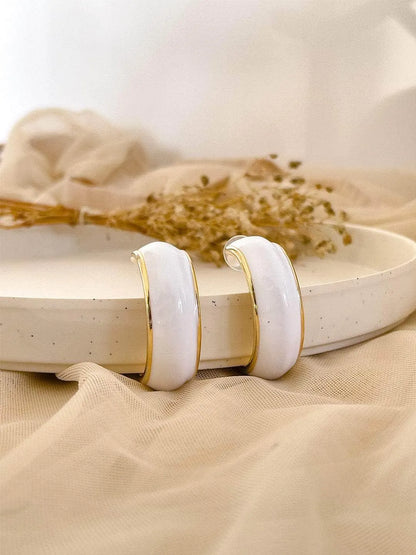 Ishhaara Enamel Huggies