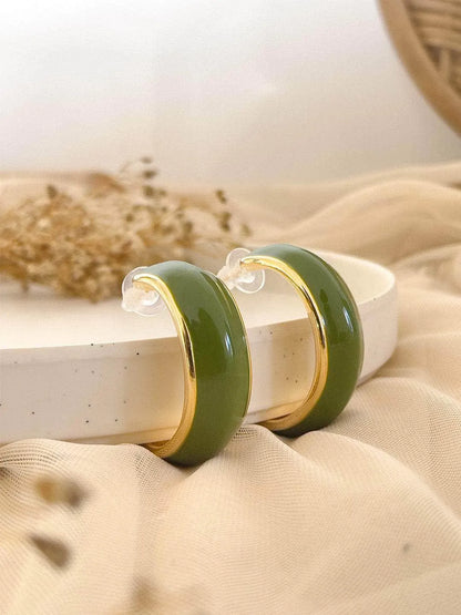 Ishhaara Enamel Huggies