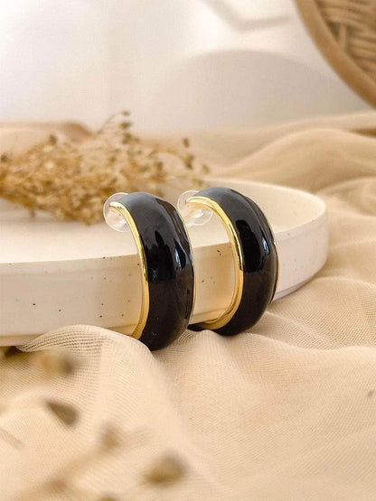 Ishhaara Enamel Huggies