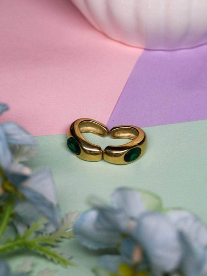 Ishhaara Esmeralda Earrings