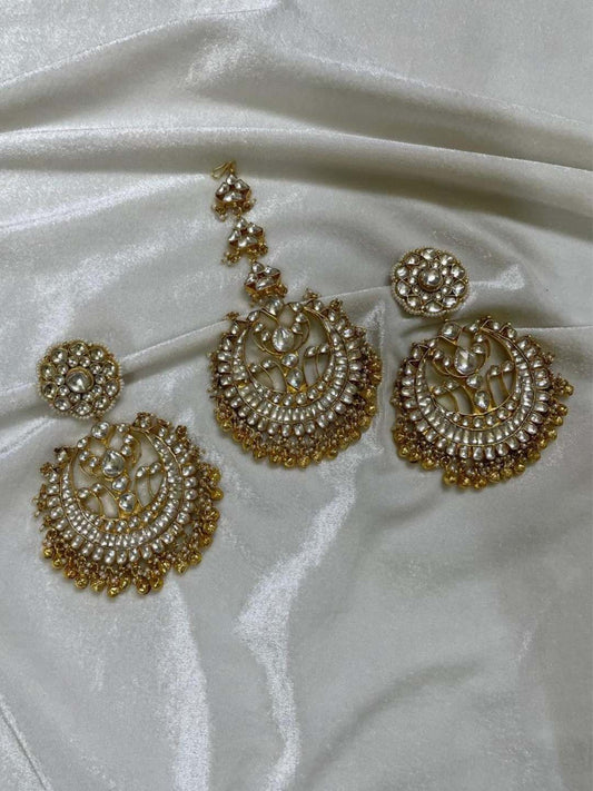 Ishhaara Ethnic Pachi Kundan Studded Chandbali Earrings With Maang Tikka