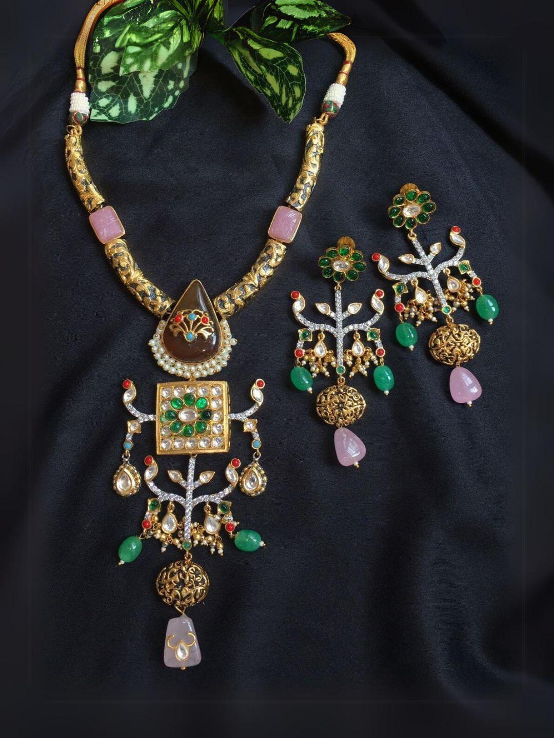 Ishhaara Ethnic Style Kundan Gold Plated Meenakari Chokar Necklace Set