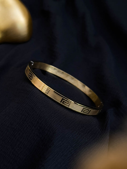 Ishhaara Exclusive Designer Gold Plated Kada Bracelet