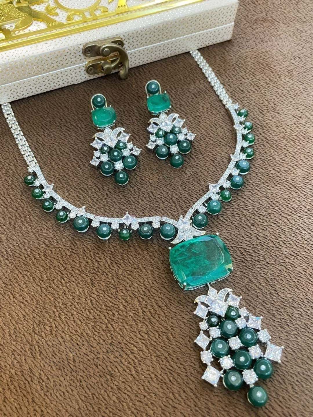 Ishhaara Exclusive Premium Quality Designer Statement Zirconia Necklace