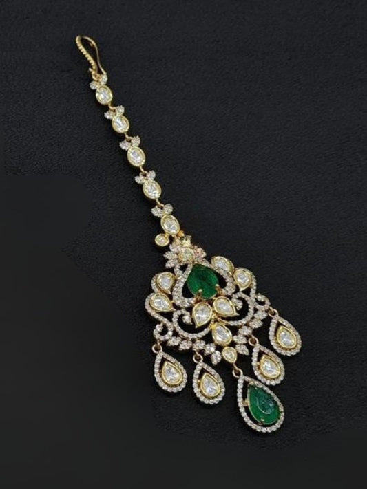 Ishhaara Exquisite Gold Floral Maang Tikka
