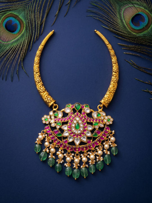 Ishhaara Exquisite Jadau Kundan Pendant Necklace