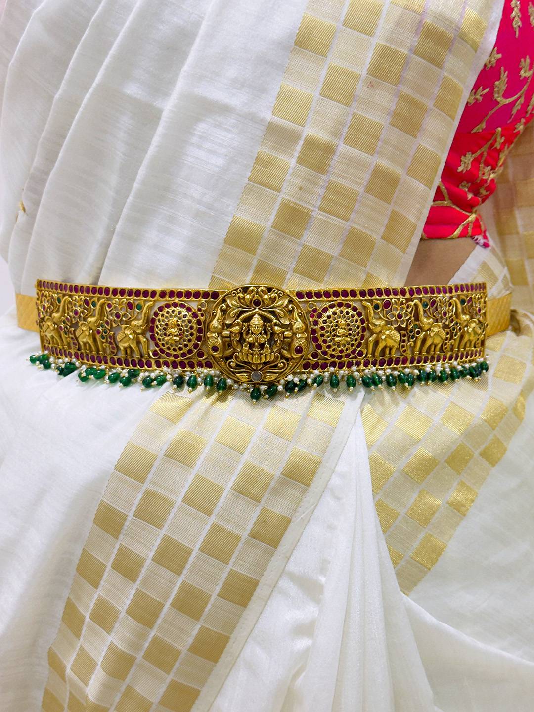 Ishhaara Exquisite Kundan And Kemp Hip Belt