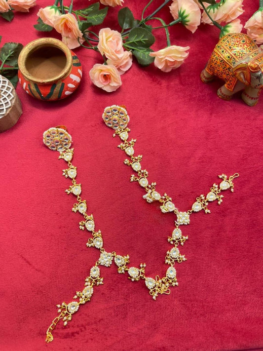 Ishhaara Exquisite Paachi Kundan Hathphool