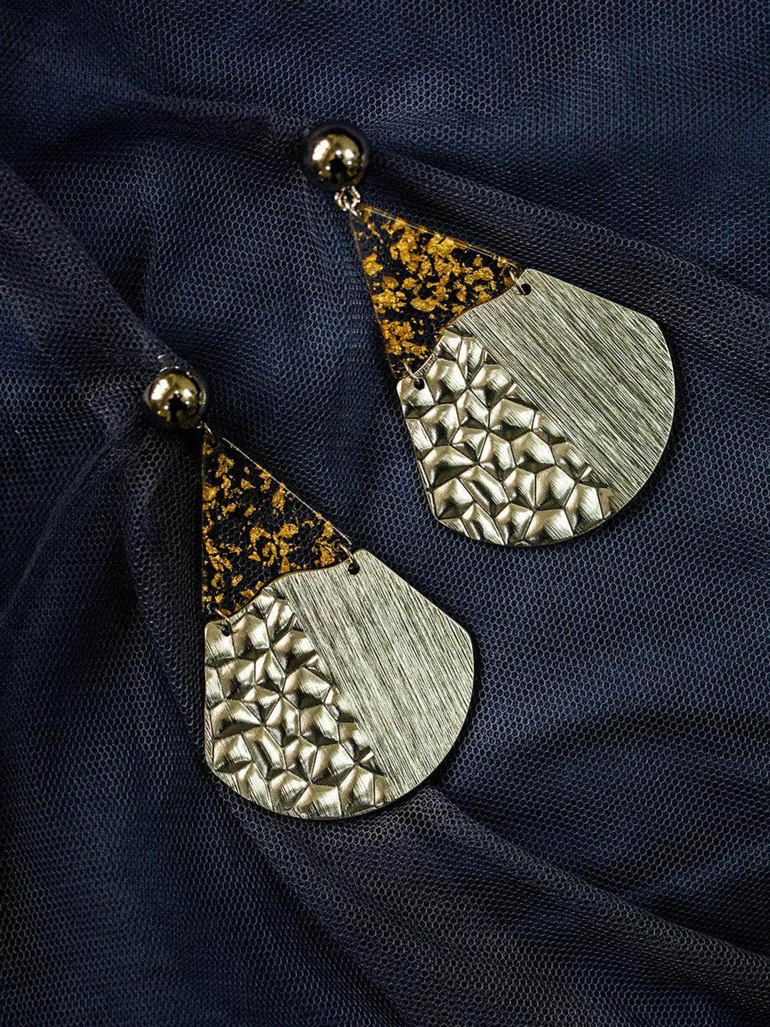 Ishhaara Fan Earrings Silver