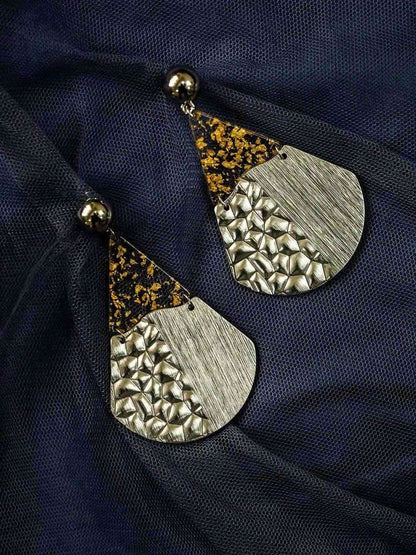 Ishhaara Fan Earrings Silver